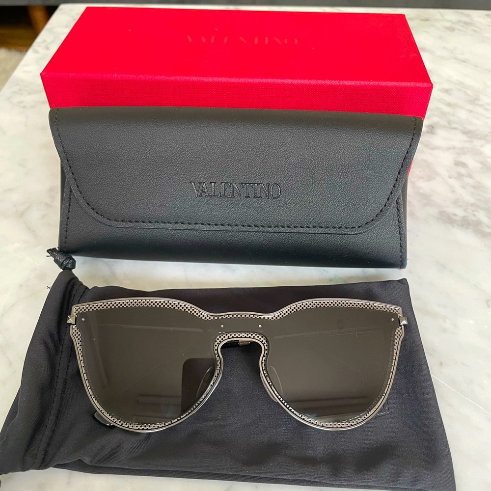 Valentino sunglasses